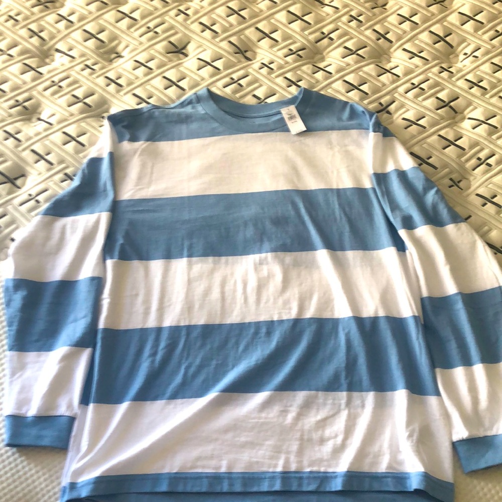 Gap long sleeved tshirt